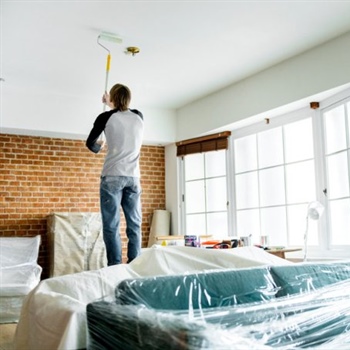 The Best Ceiling Paint Color for Every Type of Room