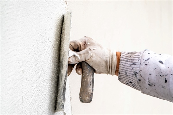 What to Know Before Painting a Stucco Home