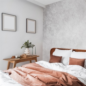 How to Choose the Perfect Wallpaper for an Accent Wall: Expert Tips and Trends