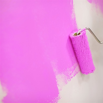 The Benefits of Using Low-VOC Paints for Healthier Indoor Projects