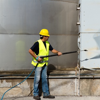 Enhancing Commercial Exterior Paint Jobs with Power Washing
