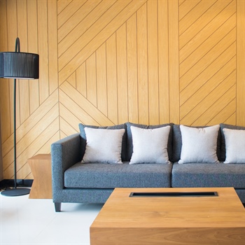 How to Choose the Right Color Scheme for Open-Concept Living Spaces