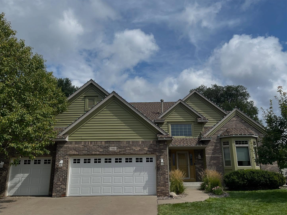 Deck Staining Maple Grove, MN